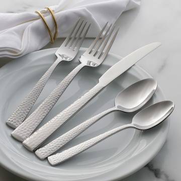 45-Piece Otto Flatware Set