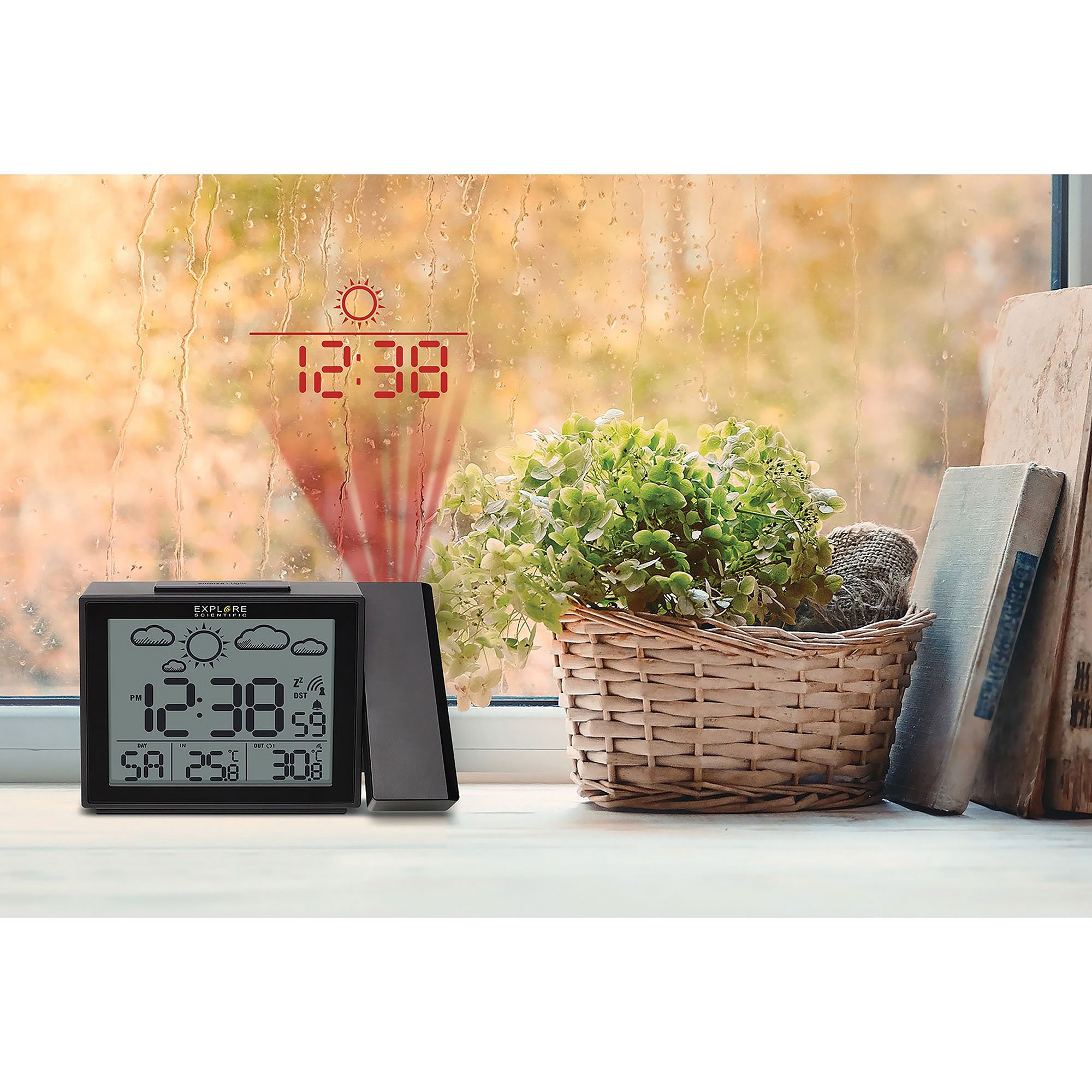 Oregon Scientific Projection Clock with In/Outdoor Temperature and